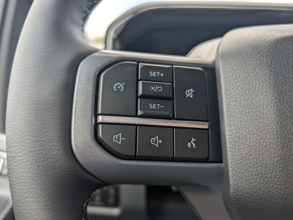 2026 Ford F-250 photo 9