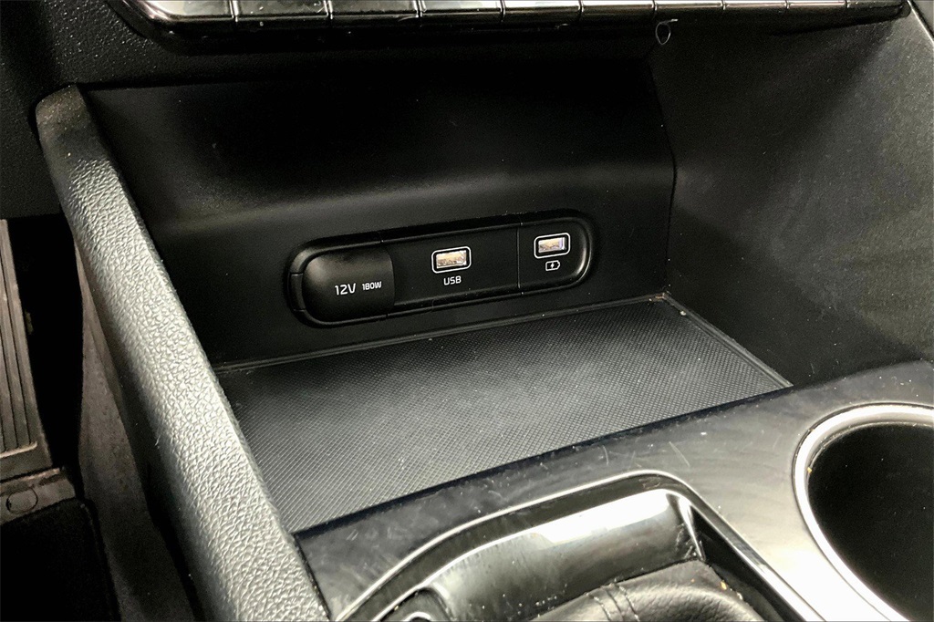 2022 Kia K5 GT-Line photo 31