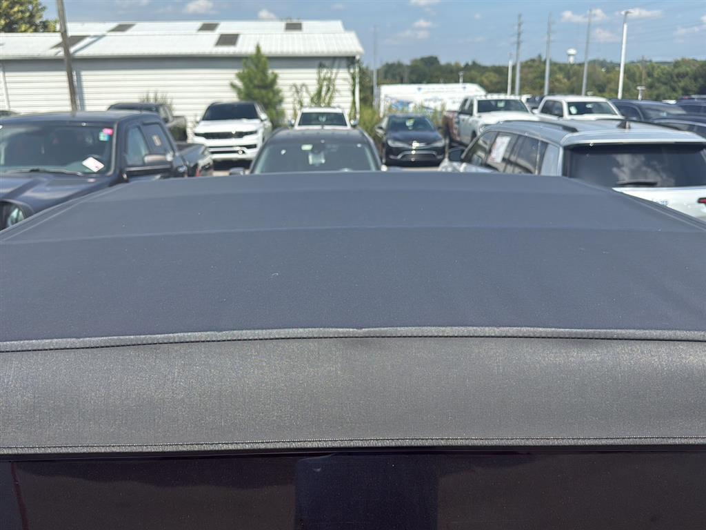 2022 Jeep Wrangler Willys Sport photo 3