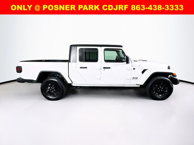 2023 Jeep Gladiator Overland photo 5