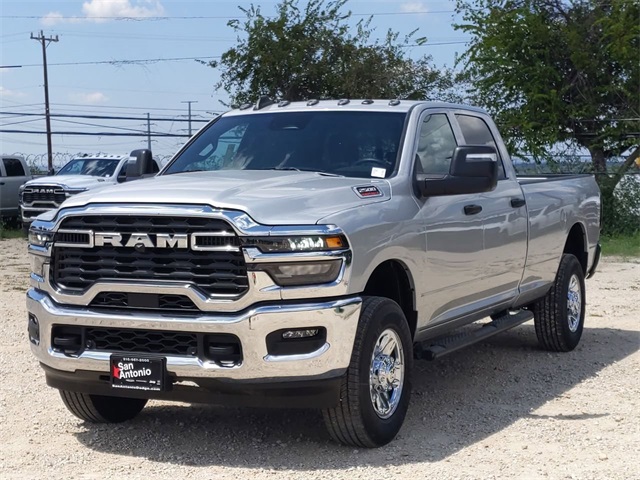 2026 Ram 2500 Tradesman photo 4