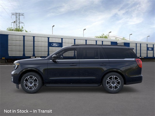 2025 Ford Expedition photo 2