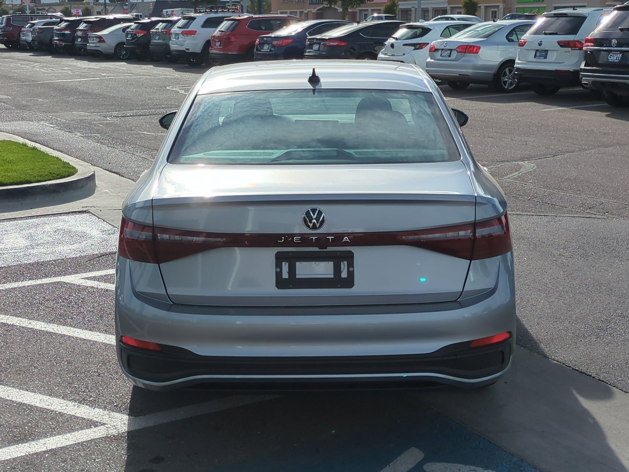 2025 Volkswagen Jetta S photo 4
