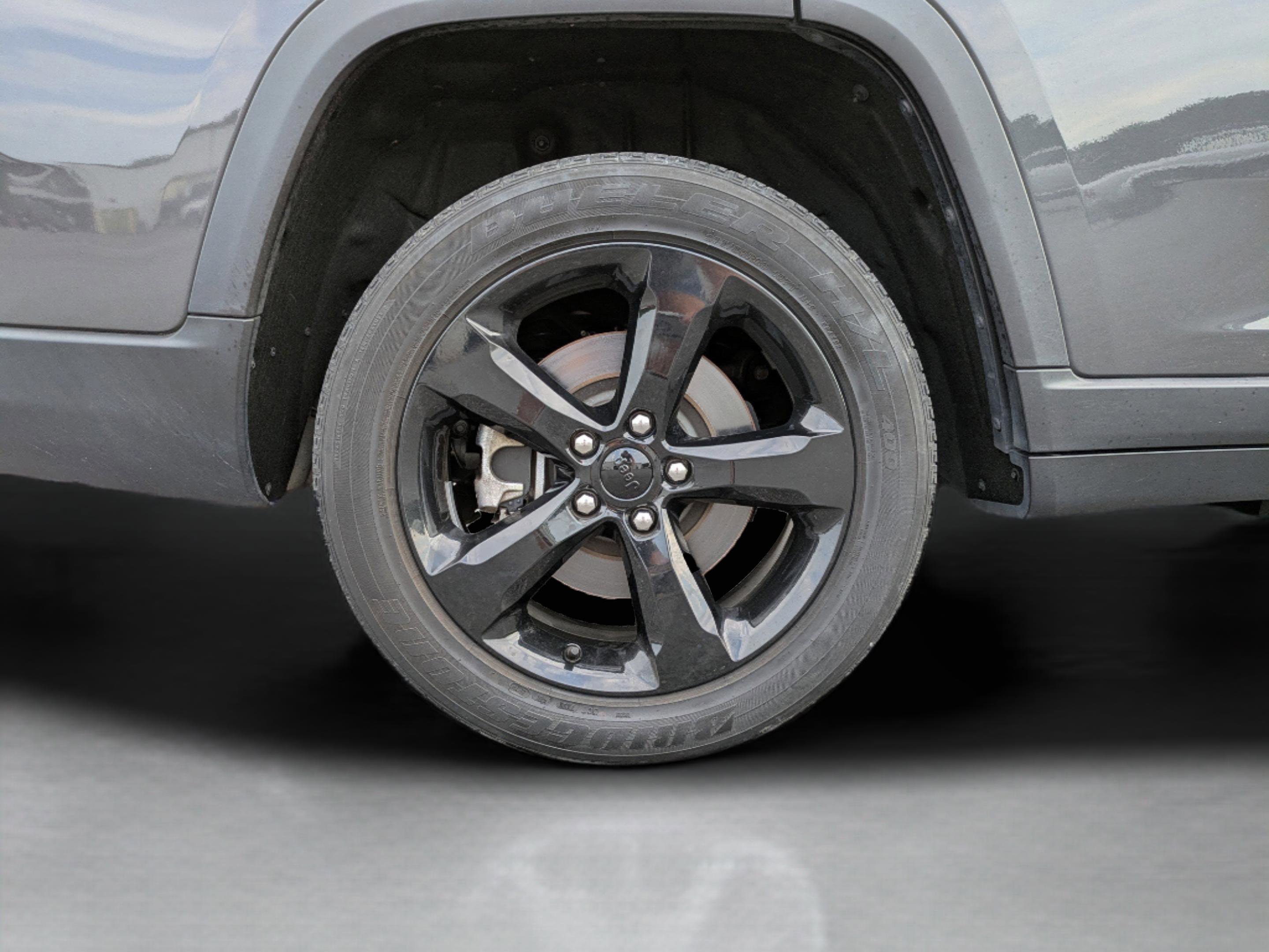 2022 Jeep Grand Cherokee Altitude photo 45