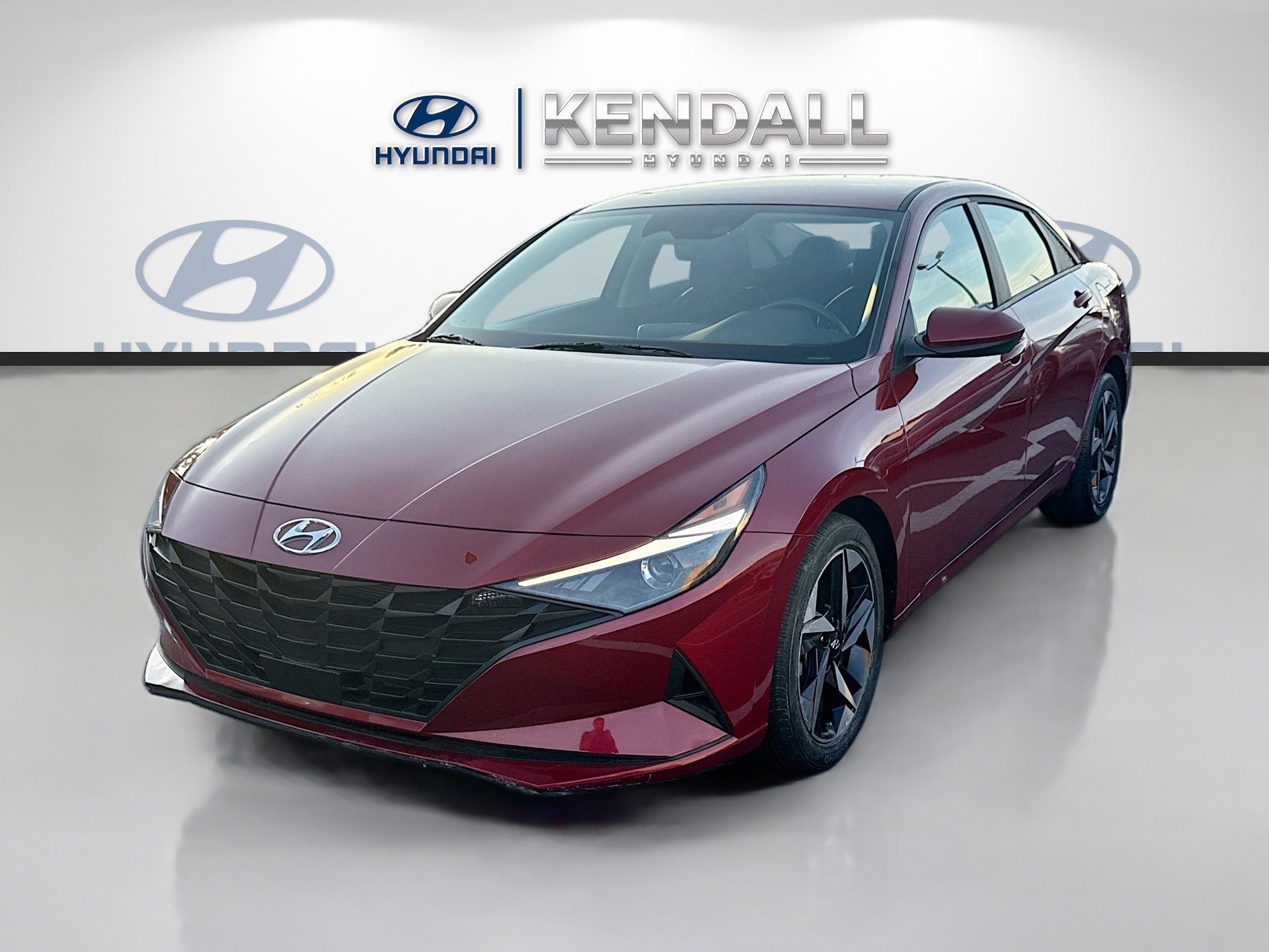 2023 Hyundai Elantra SEL photo 3