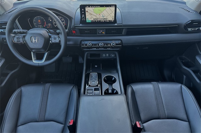 2025 Honda Pilot Touring photo 10