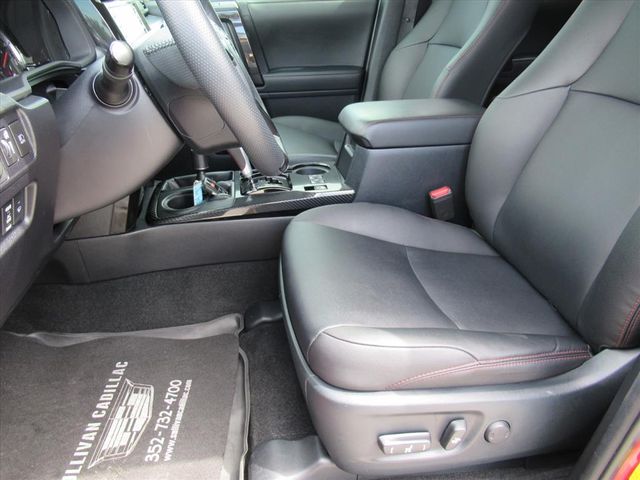 2023 Toyota 4Runner TRD Off-Road Premium photo 16