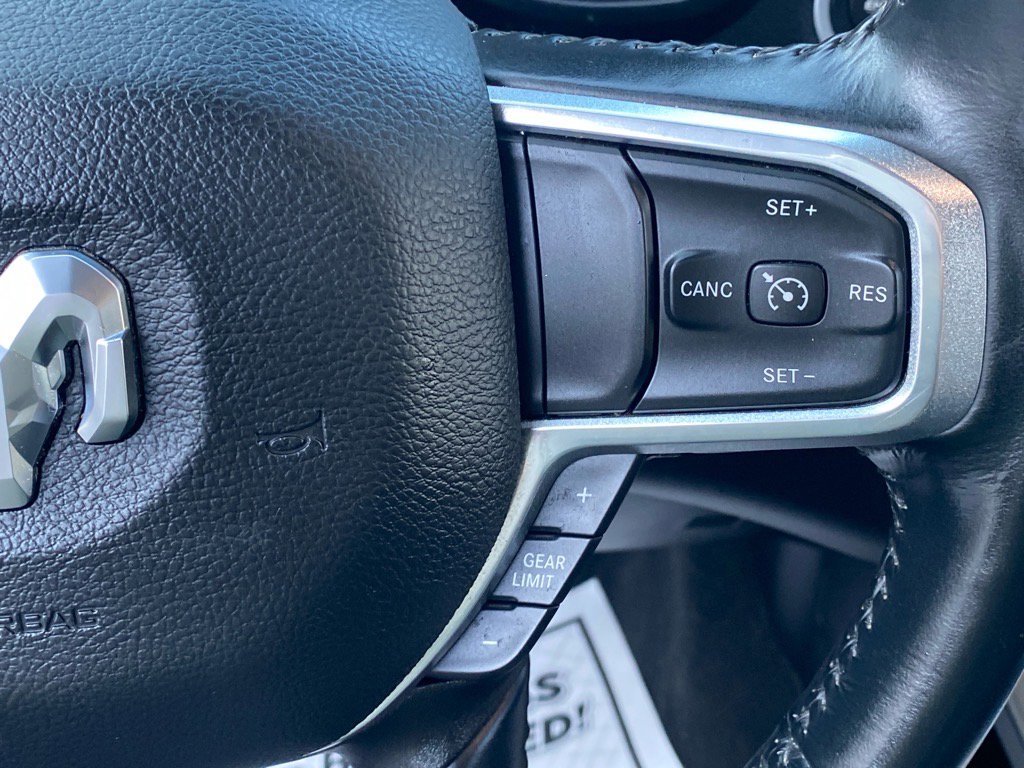 2022 Ram 1500 Laramie photo 17