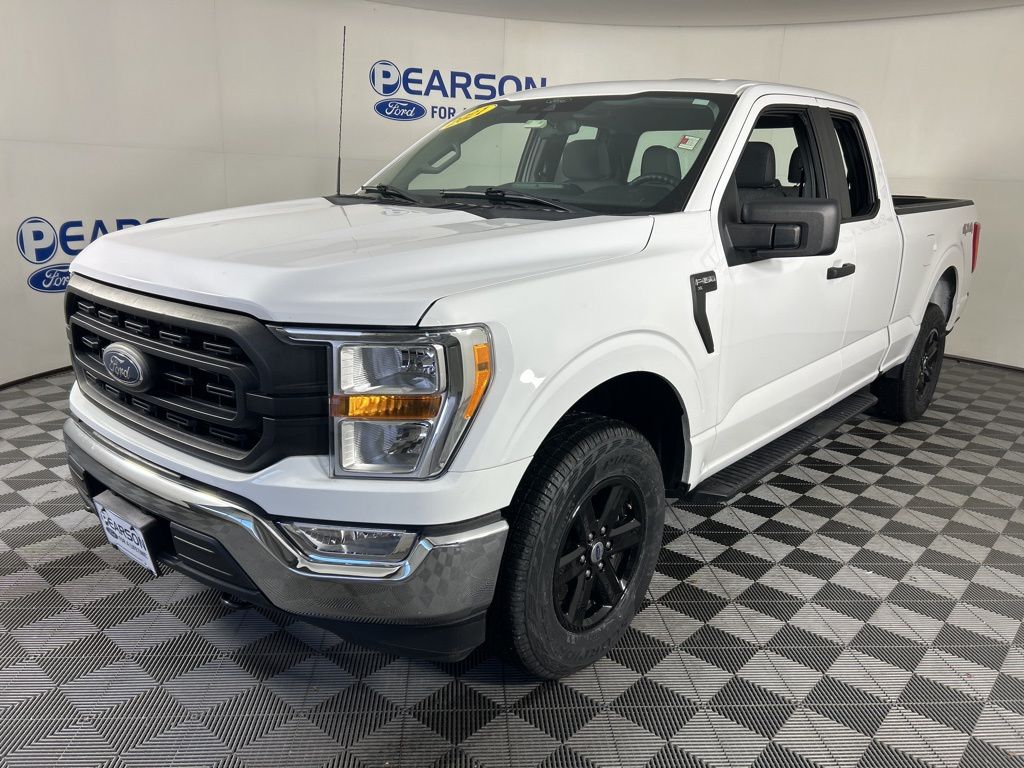 2021 Ford F-150 XL's photo