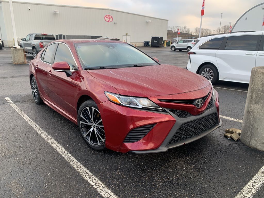 2018 Toyota Camry SE