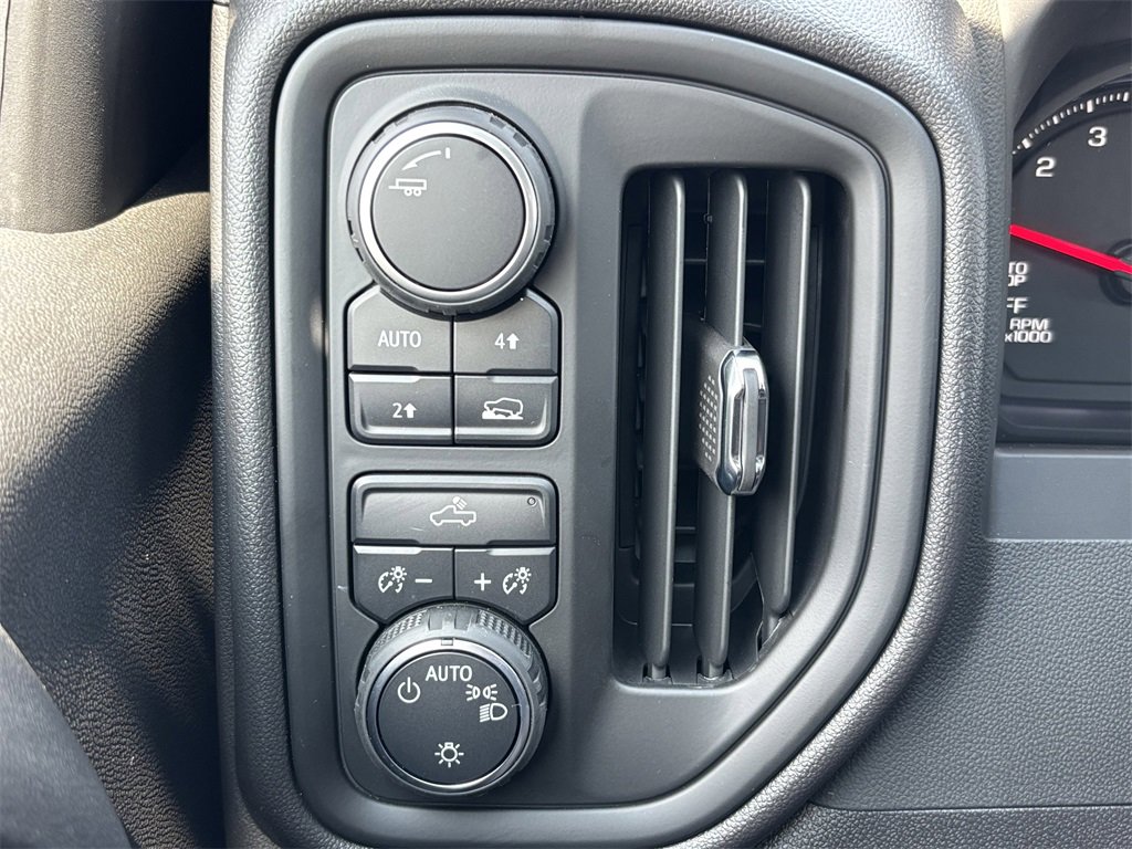 2025 Chevrolet Silverado 1500 photo 16