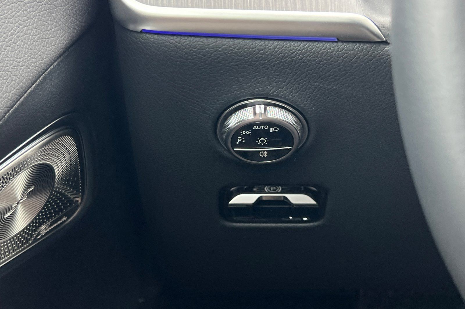 2025 Mercedes Benz GLC 300 photo 25