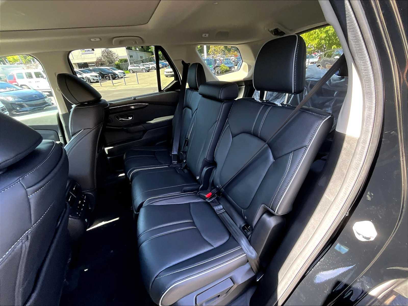 2025 Honda Pilot Elite photo 12