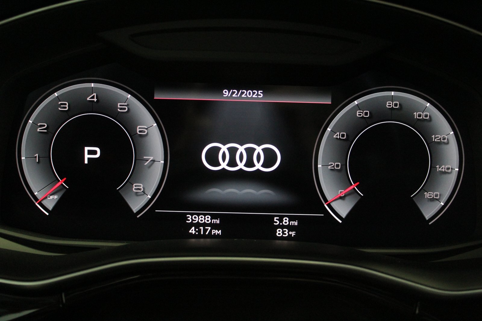 2024 Audi Q8 55 Premium Plus photo 4