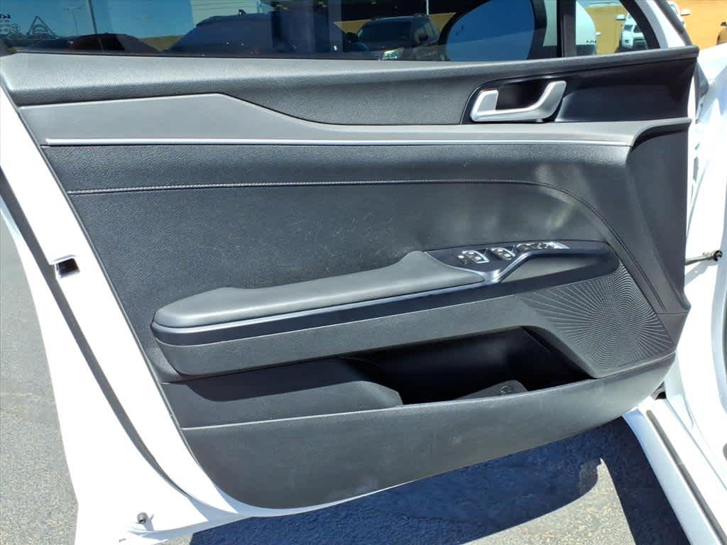 2022 Kia K5 LXS photo 21
