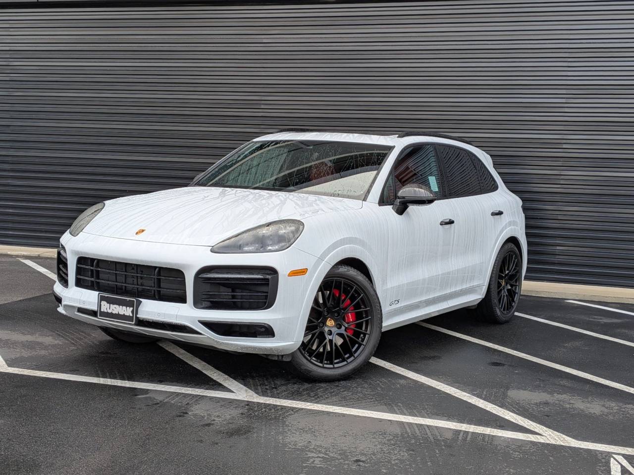 2022 Porsche Cayenne GTS's photo