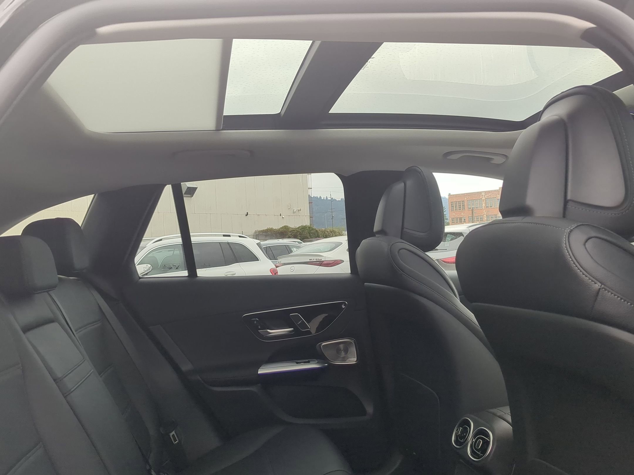 2026 Mercedes Benz GLC 350e 4MATIC photo 13