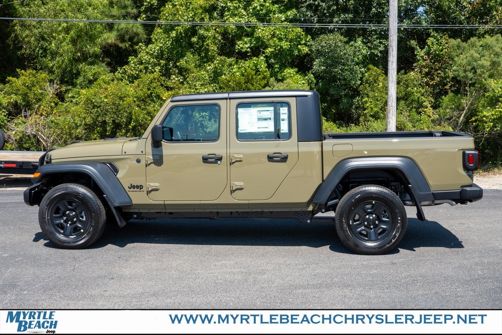 2025 Jeep Gladiator Sport photo 3