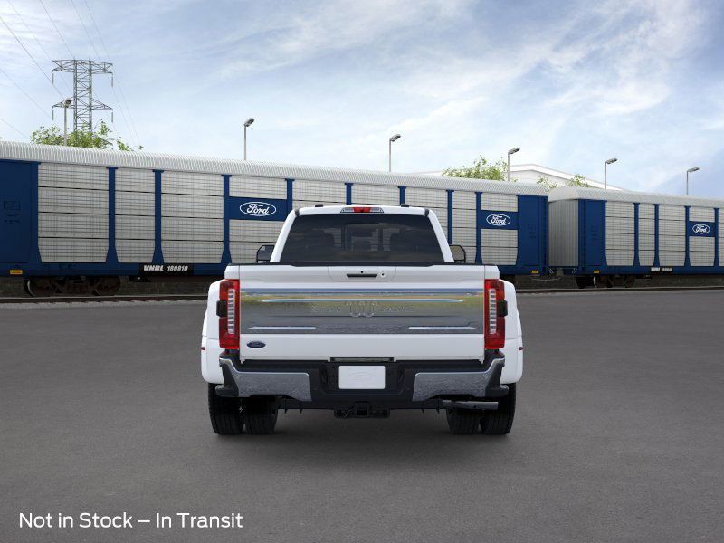 2026 Ford F-450 photo 3