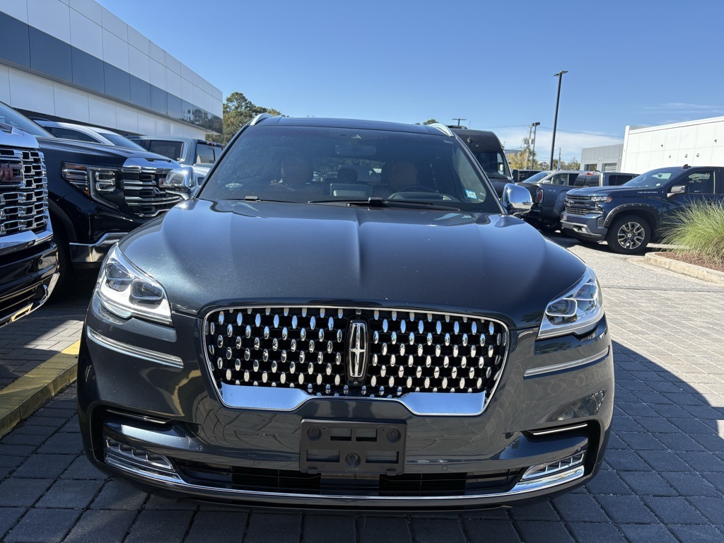2020 Lincoln Aviator Black Label photo 3