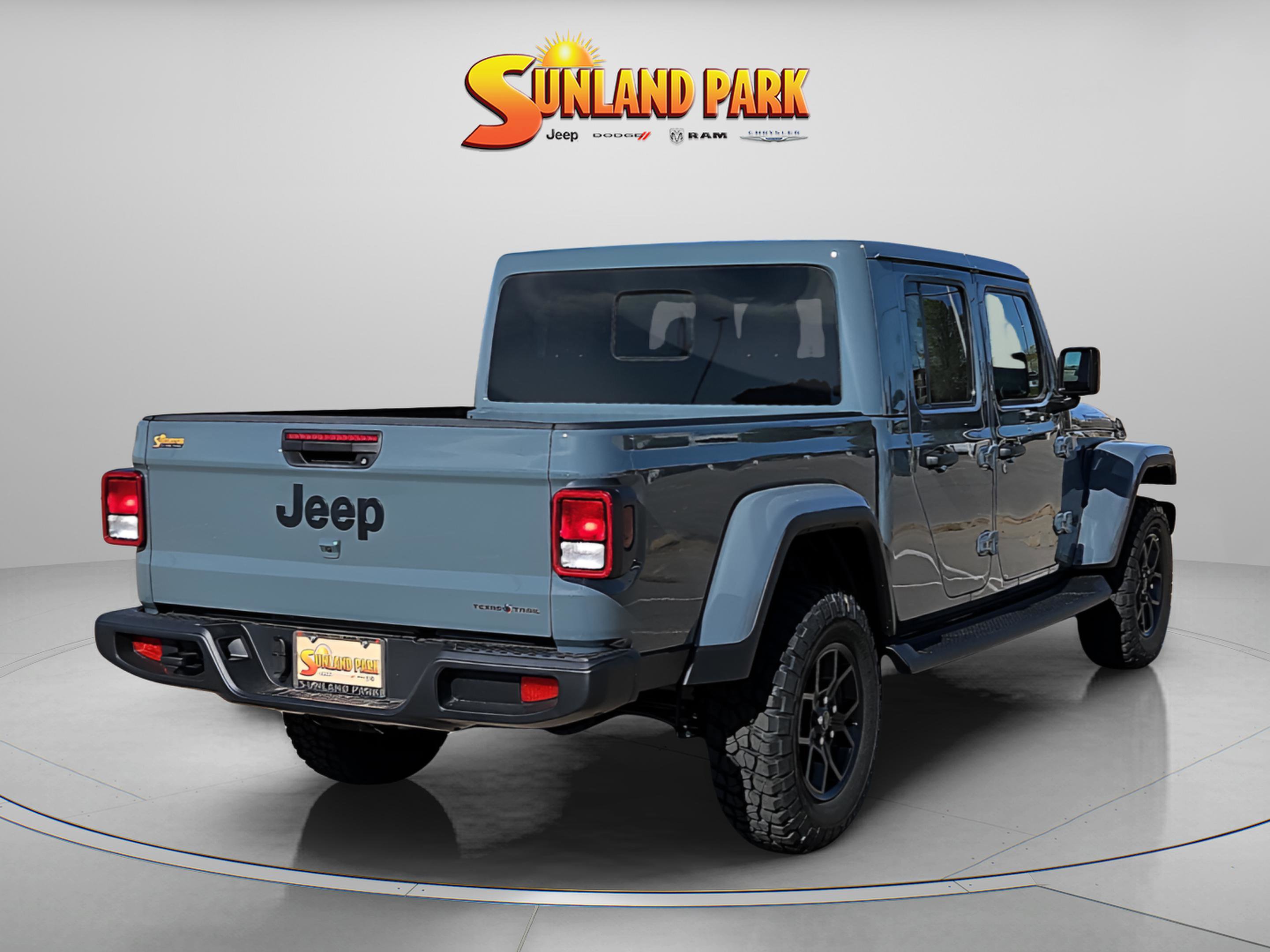 2026 Jeep Gladiator Texas Trail photo 4