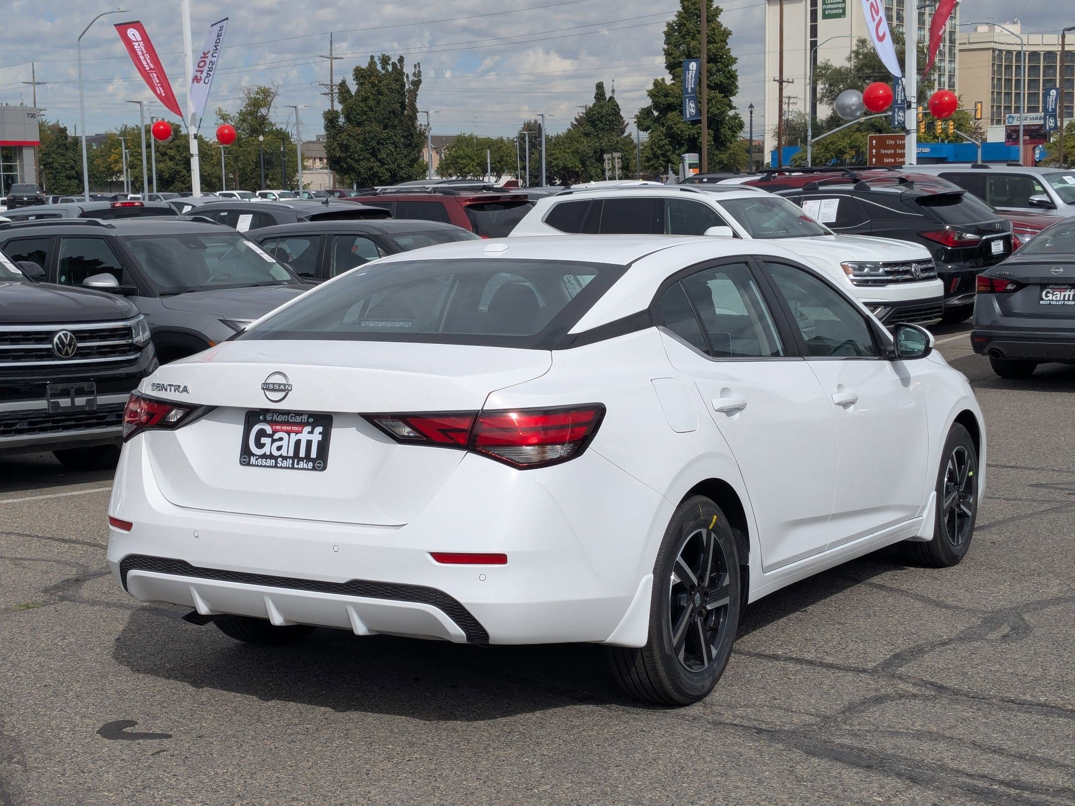2025 Nissan Sentra SV photo 3