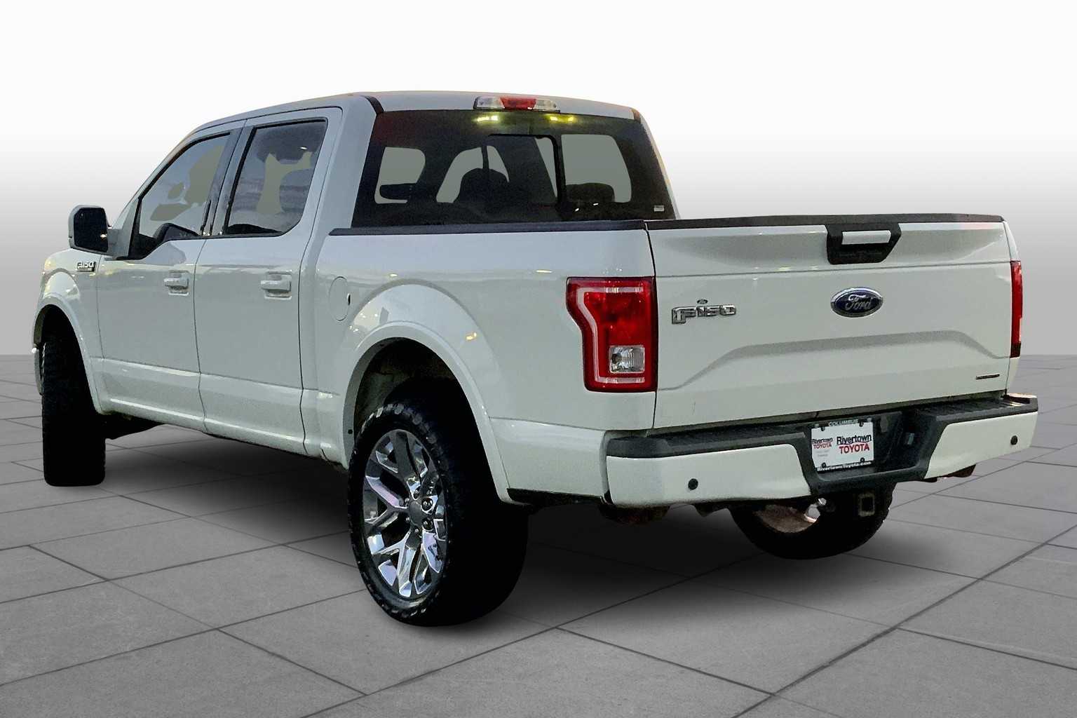 2016 Ford F-150 XLT photo 11