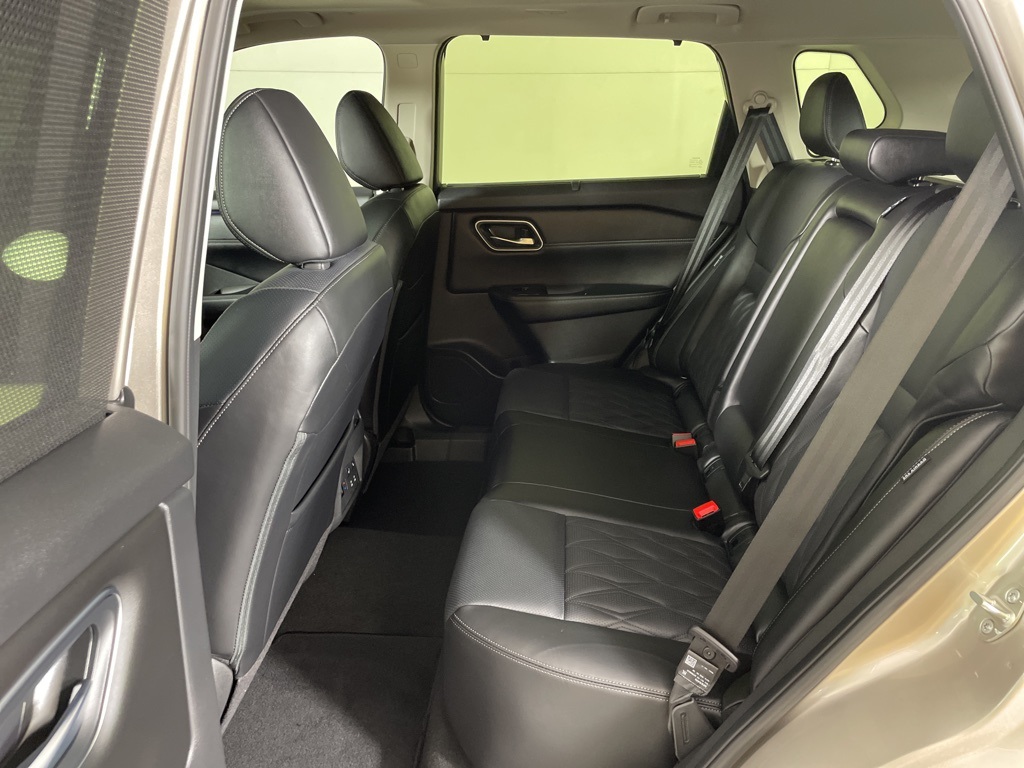 2026 Nissan Rogue Platinum photo 38