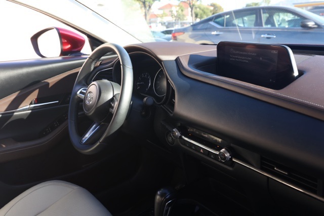 2022 Mazda CX-30 2.5 S Premium photo 18
