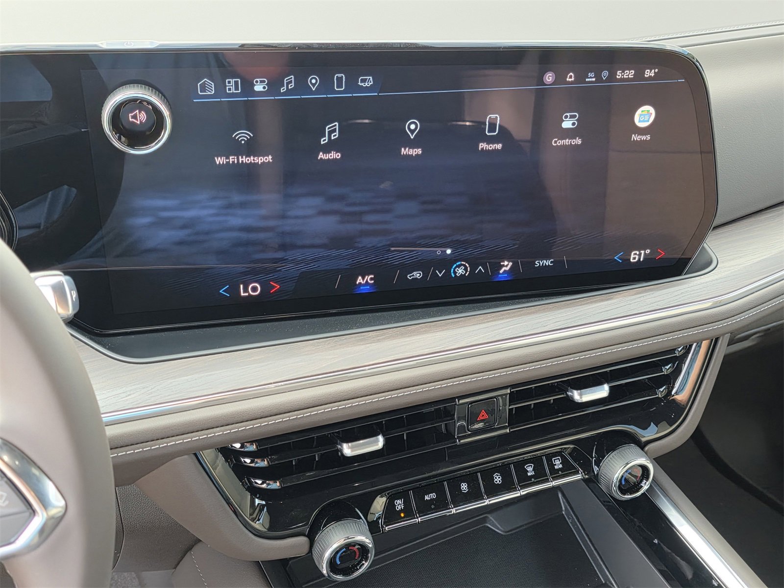2025 Chevrolet Suburban LS photo 12