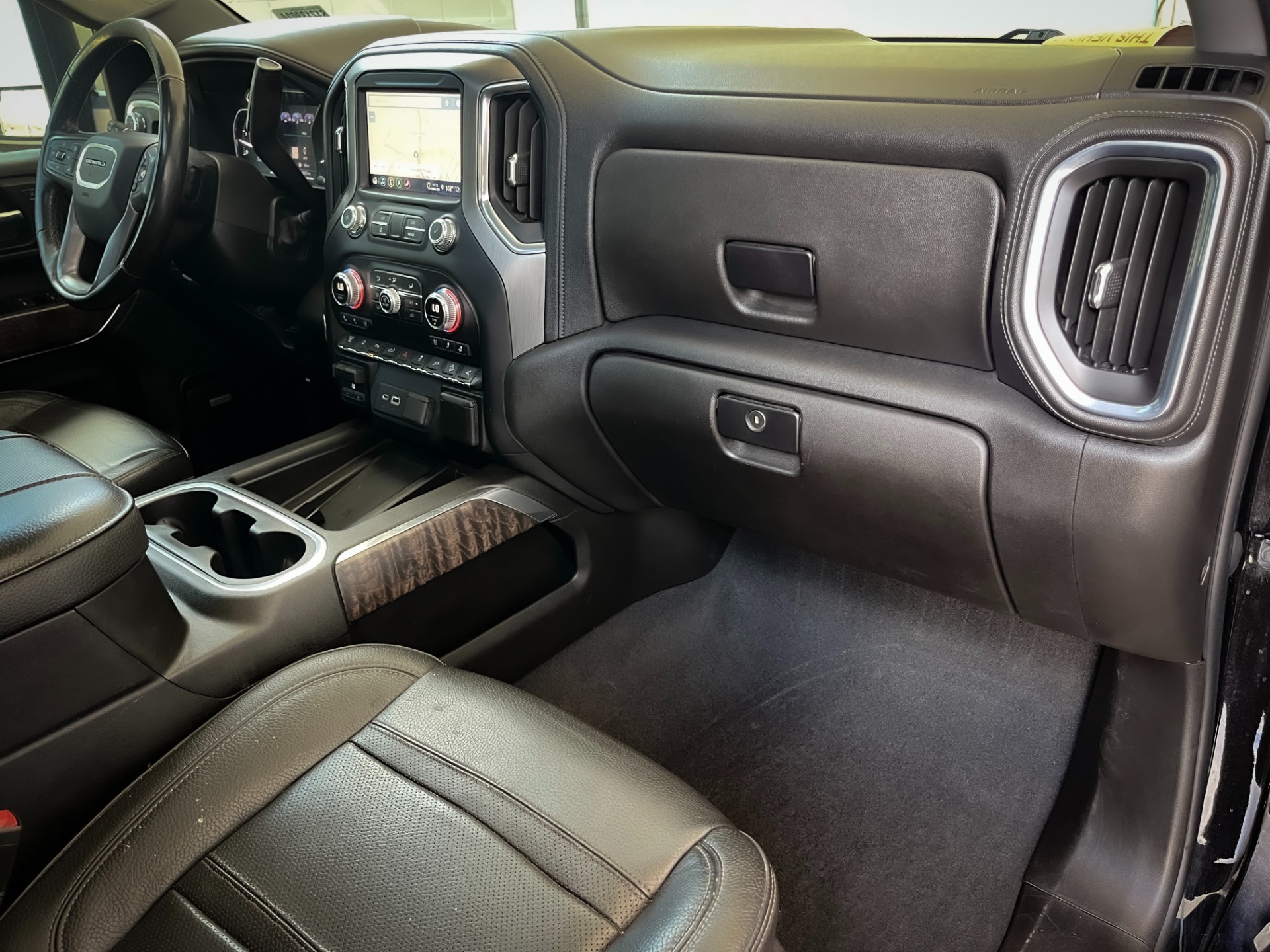 2023 Gmc Sierra 3500 Denali photo 20