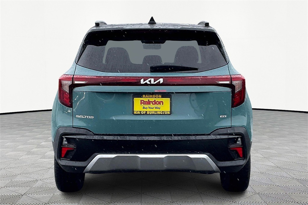 2025 Kia Seltos S photo 3