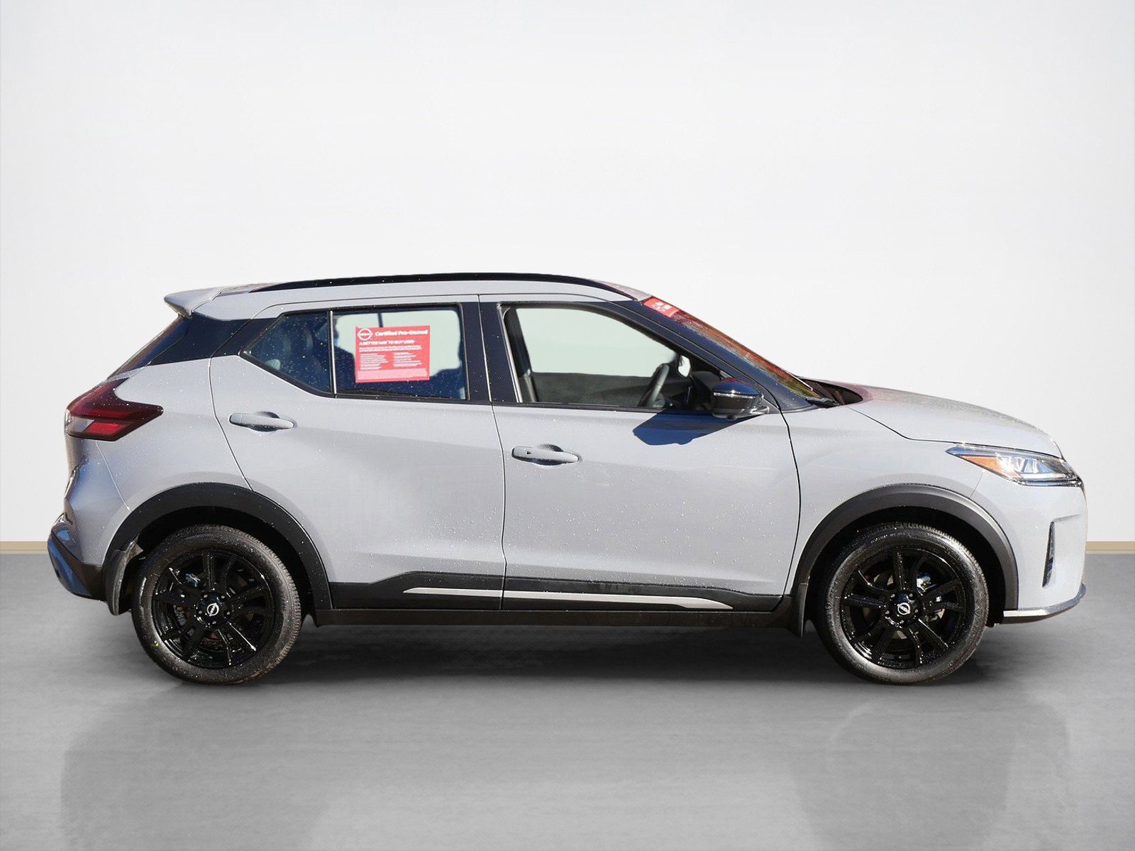 Certified 2024 Nissan Kicks SR with VIN 3N1CP5DV1RL529228 for sale in Maplewood, Minnesota