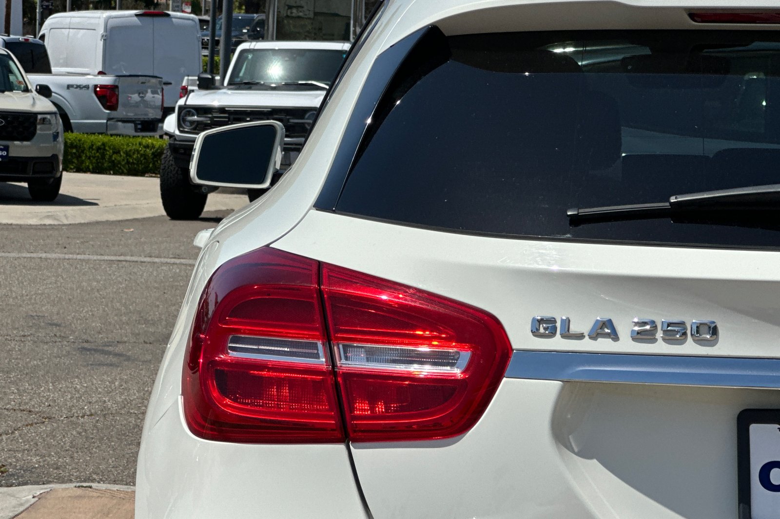 2015 Mercedes Benz GLA 250 4MATIC photo 27