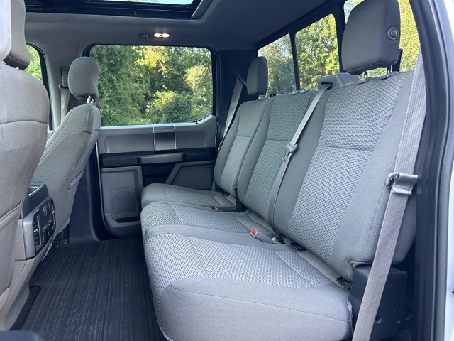 2017 Ford F-150 XLT photo 35