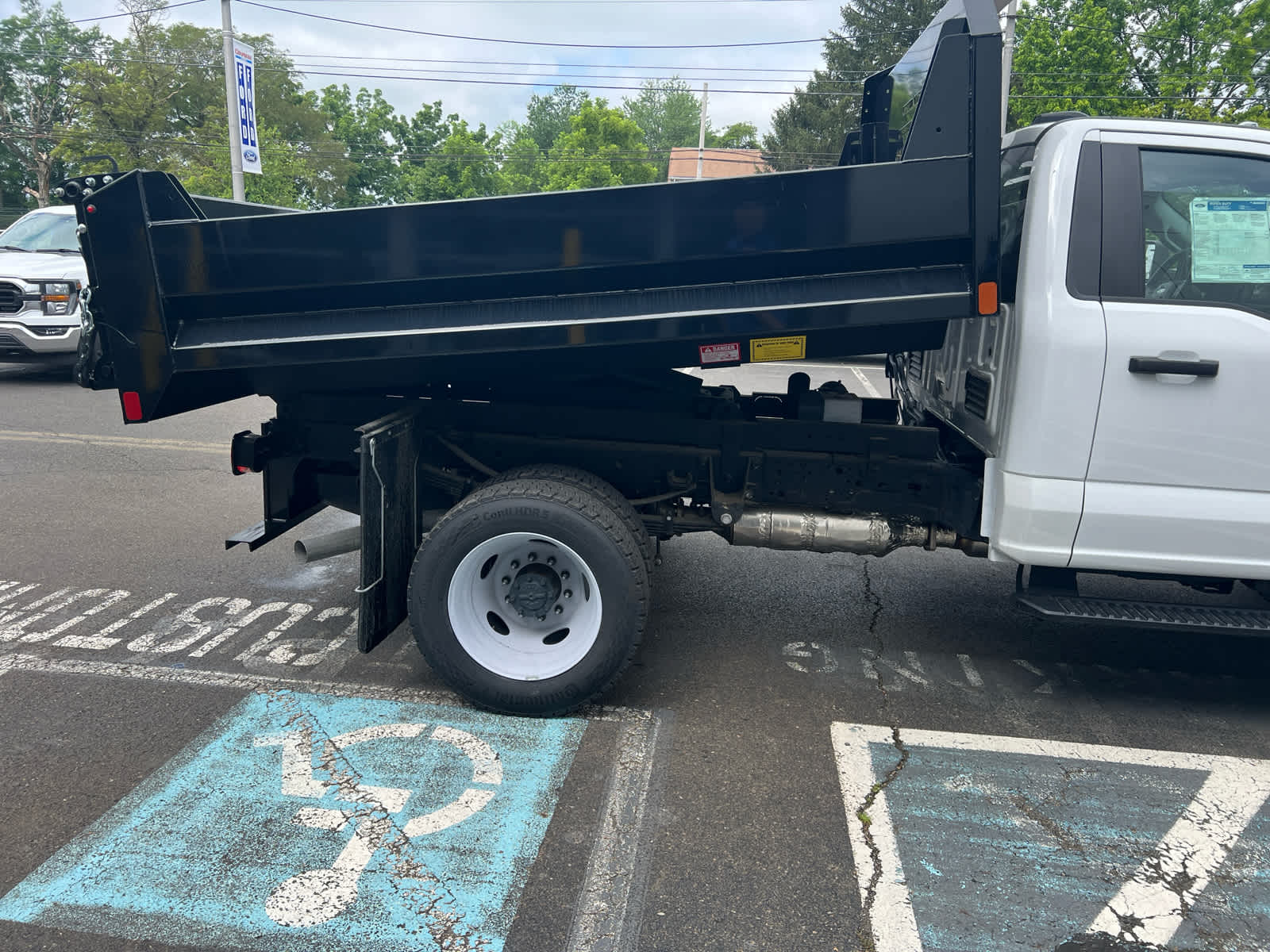 2024 Ford F-550 XL photo 5