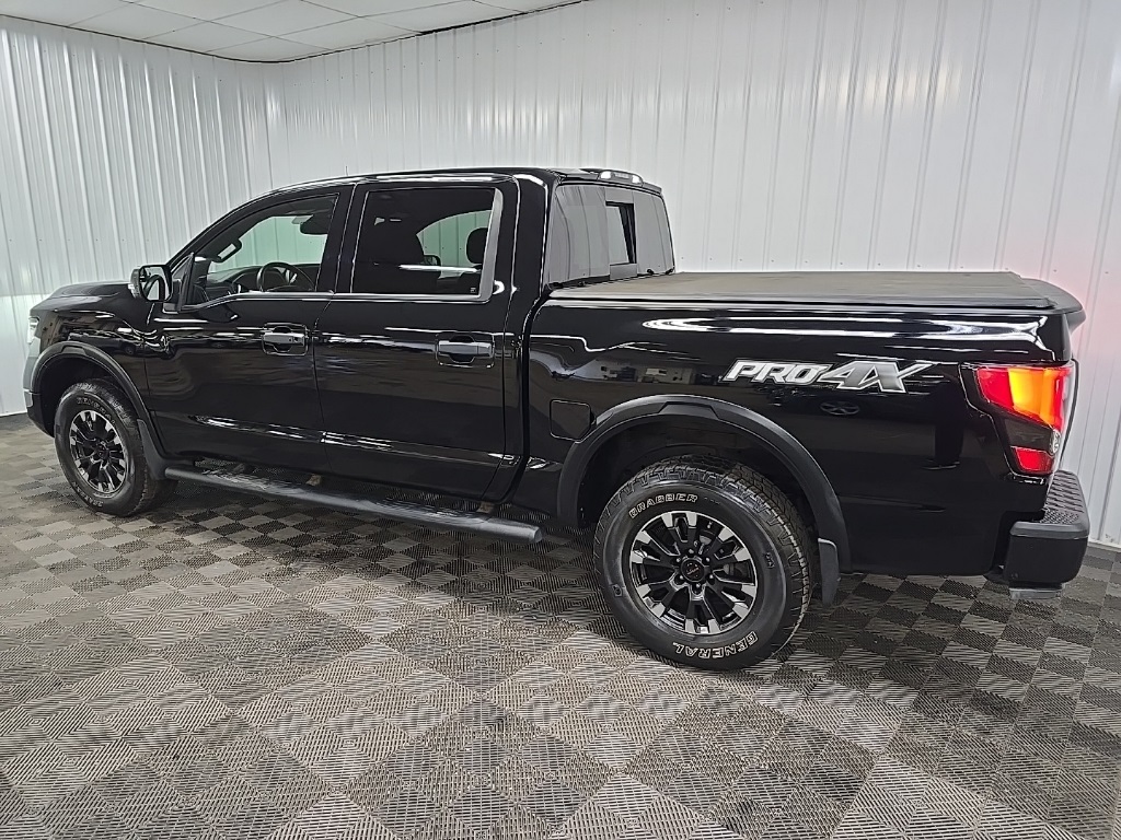 2020 Nissan Titan PRO-4X photo 4