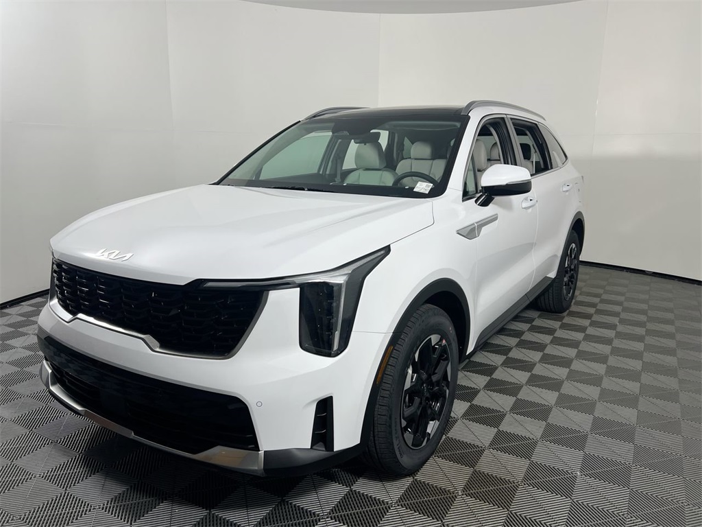 2025 Kia Sorento S photo 6