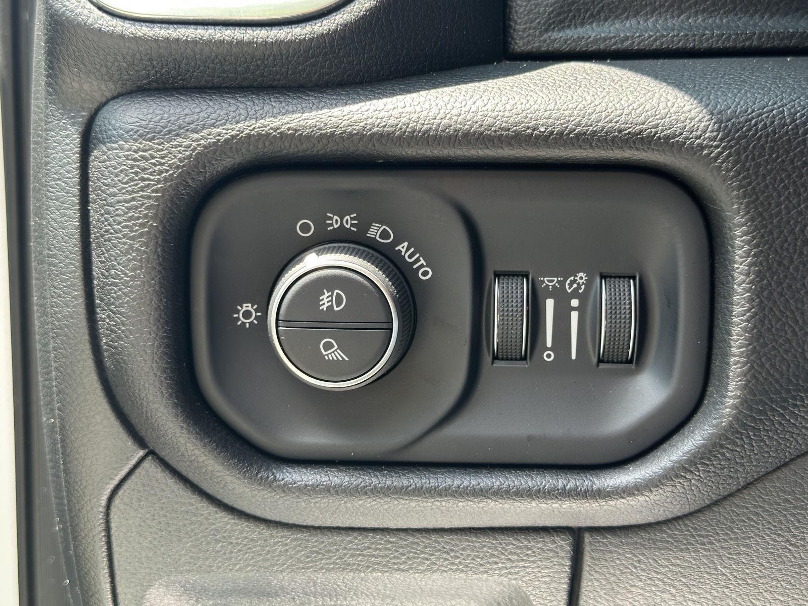 2025 Ram 1500 Laramie photo 15