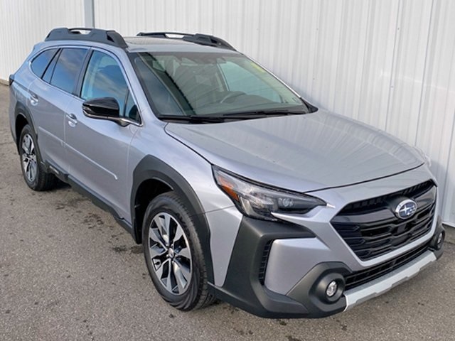 2023 Subaru Outback Limited XT photo 2