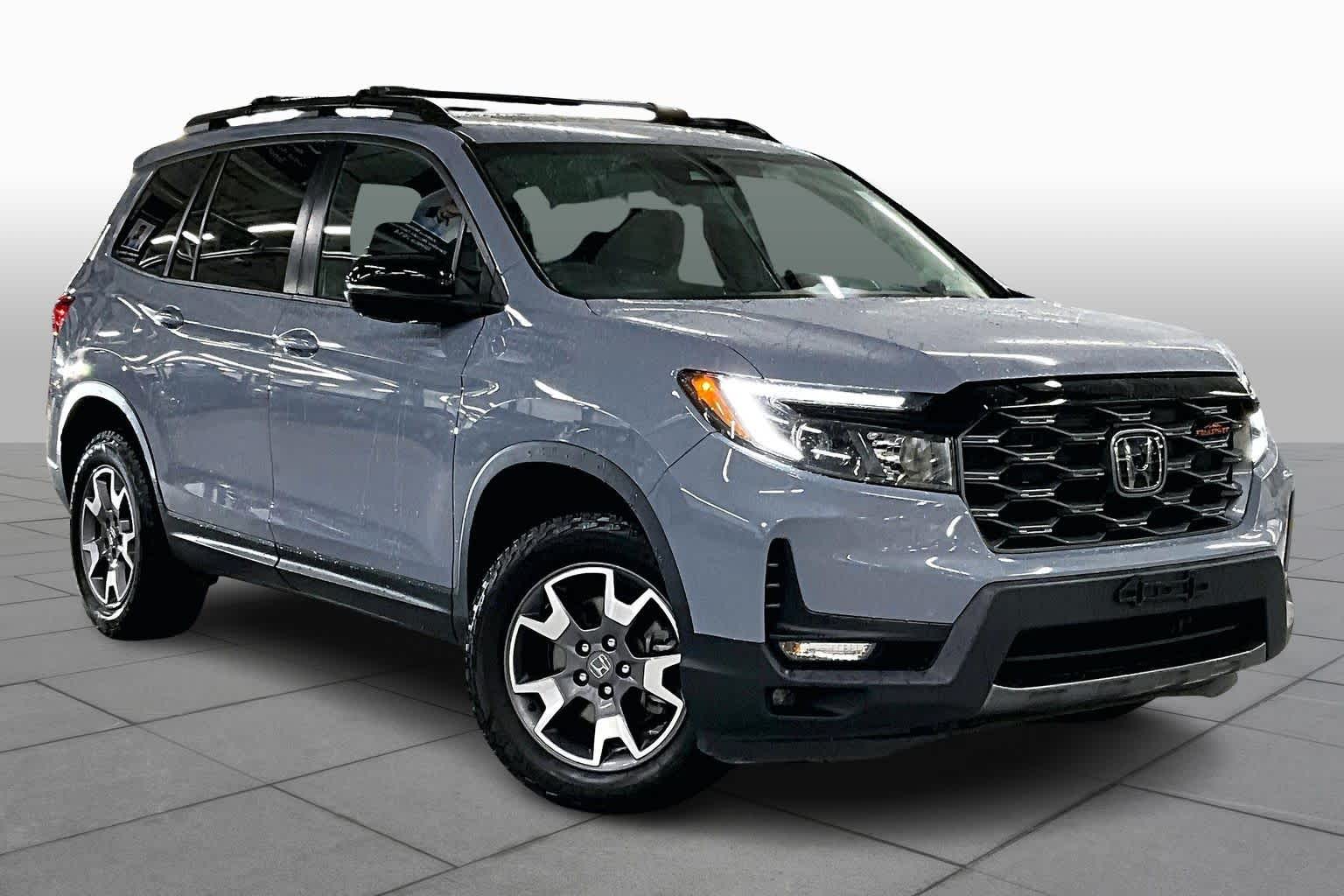 2022 Honda Passport TrailSport photo 2