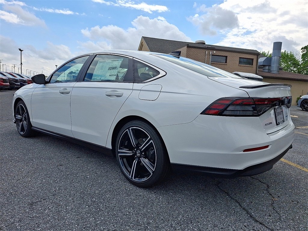 2025 Honda Accord Hybrid Sport photo 3