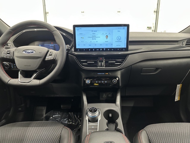 2025 Ford Escape ST-Line photo 14