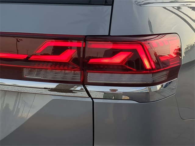 2026 Volkswagen Atlas SE photo 8