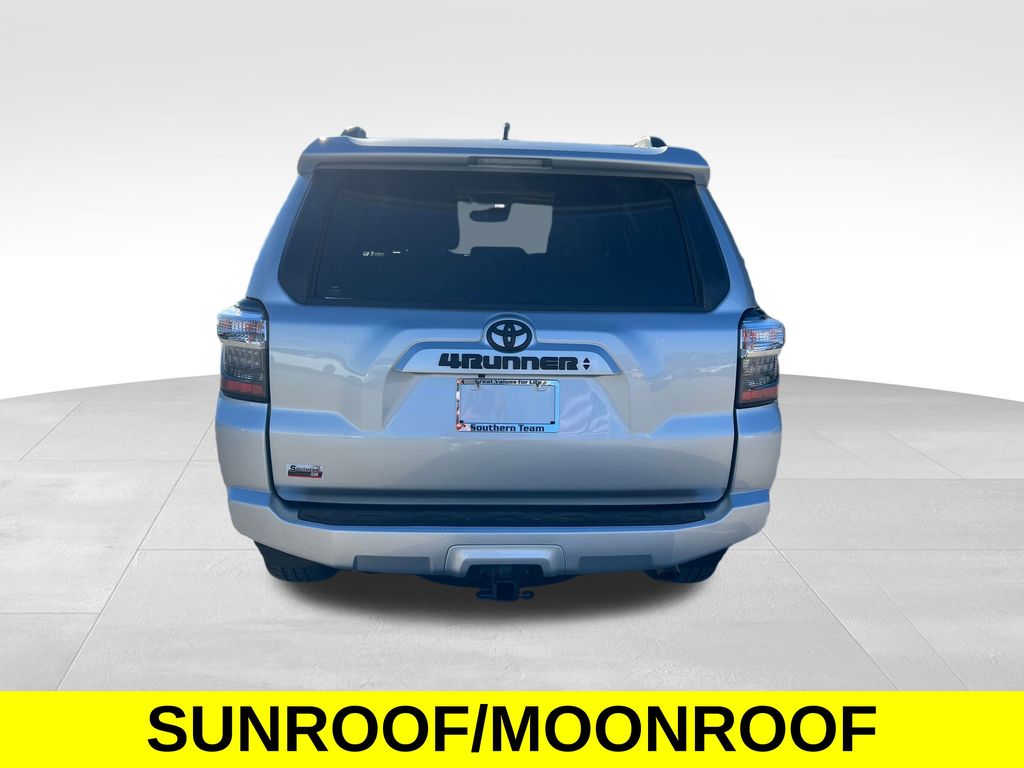 2021 Toyota 4Runner SR5 Premium photo 4