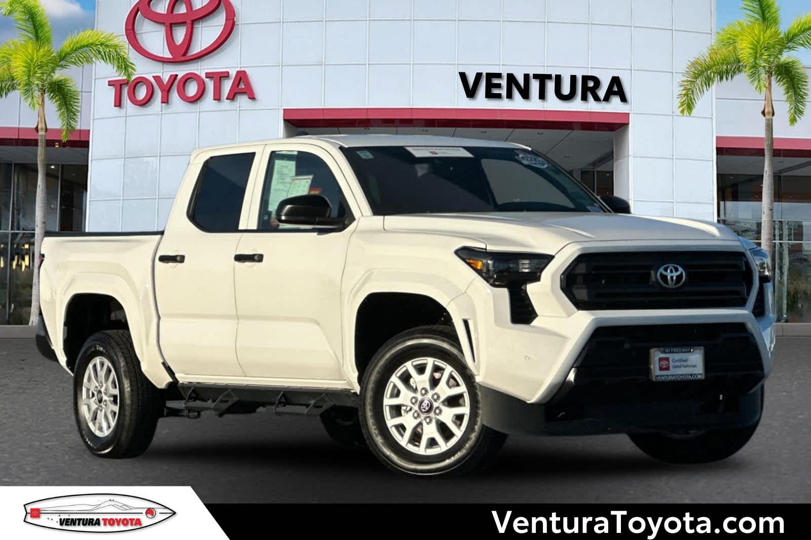 2024 Toyota Tacoma SR's photo