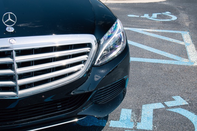 2015 Mercedes Benz C 300 4MATIC photo 4