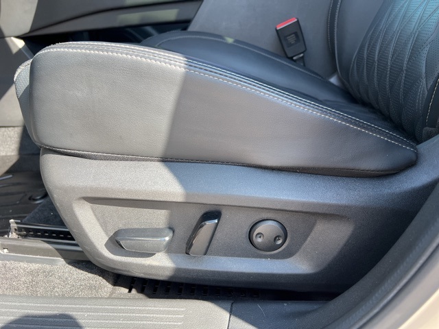 2023 Nissan Rogue Platinum photo 22