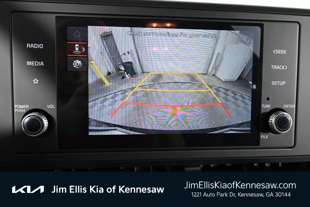 2024 Kia Carnival LX photo 4