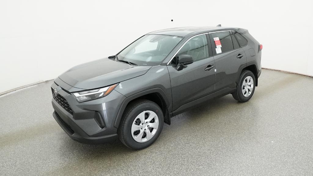 2025 Toyota RAV4 LE's photo